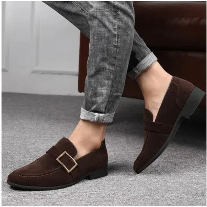 8832 Brown