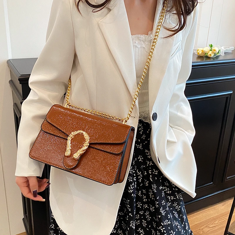 

Elegant Leather Messenger Bag For Women By Famous Designer, Luxury Brand Tote Handbag Chic And Versatile