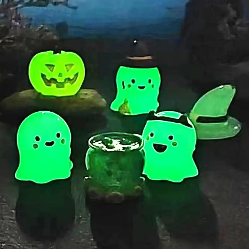 6Pcs Mini Resin Halloween Ghost Figurines Luminous Micro Miniature Statue Glow In The Dark Small Ghost Garden Decor Ornaments