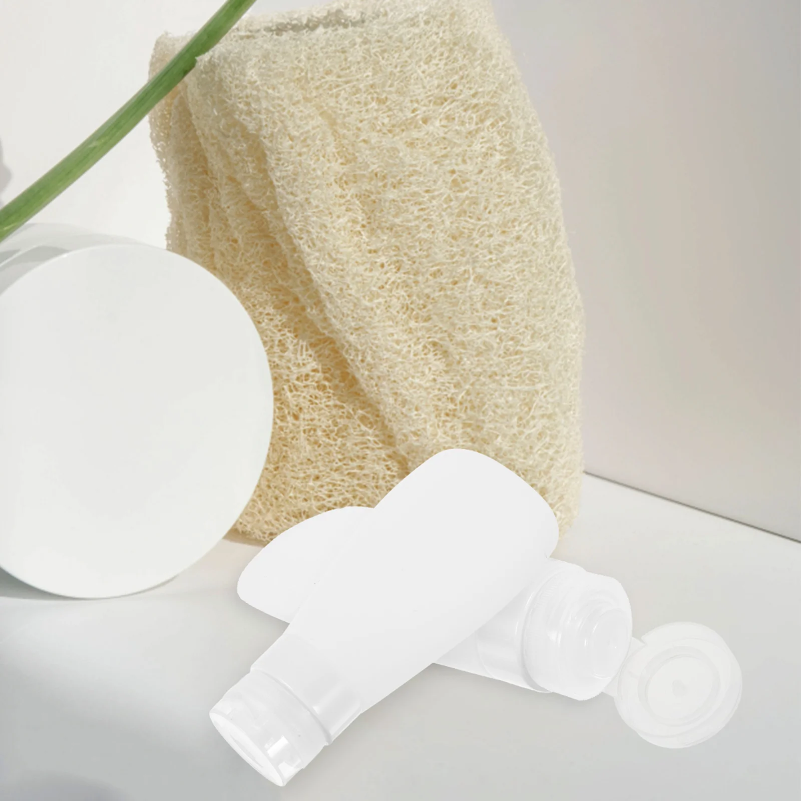 

Silica Gel Bottles Leakproof Empty Storage Lotion Containers Travel Emulsion Sub Packaging Lightweight Small Size