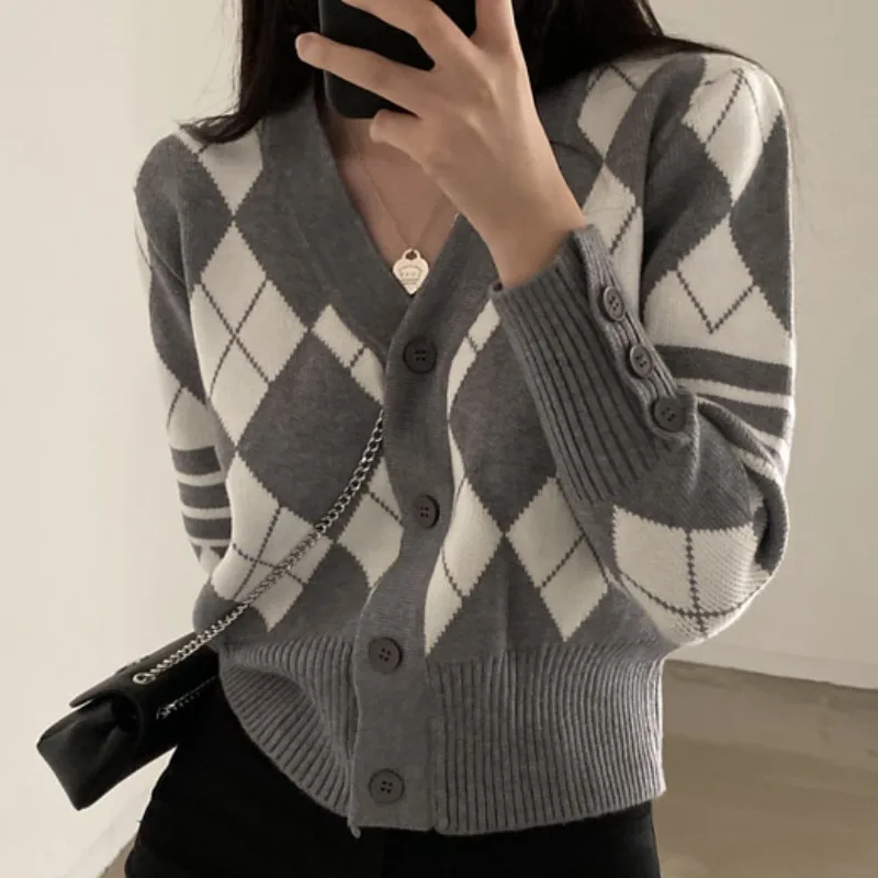 2022 Korean Cropped Top Autumn Cardigan Female Vintage Knitwear Sweater Women Winter Solid Thick Coat Cardigans Clothing Knitted