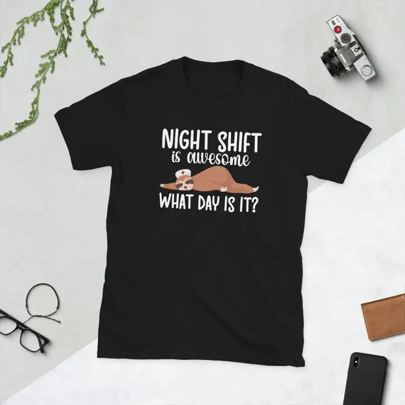 تي شيرت مساعد التمريض المعتمد من Night Shift Cna