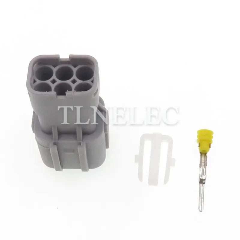 7123-7464-40 7222-7464-40 Tipo SWP Grigio Maschio Femmina Fendinebbia Connettore luce Spina luce automatica a 6 pin