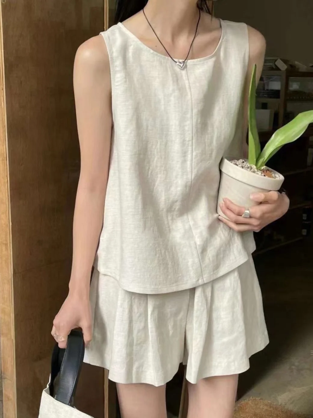 

Cross-Border Hit Japanese Sle Loose Cotton Linen Tank Top And orts Women's Simple Faion Set Asymmetrical Two-Piece Suit