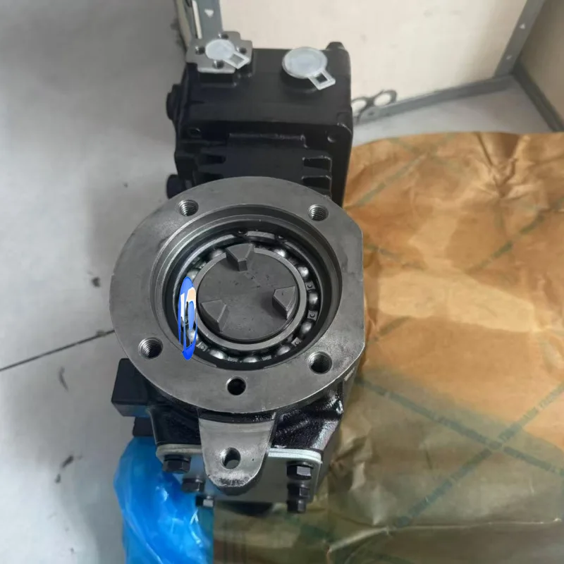 Supply for  Cummins KTA19 engine double cylinder air compressor, pump assembly 3417958 3069211