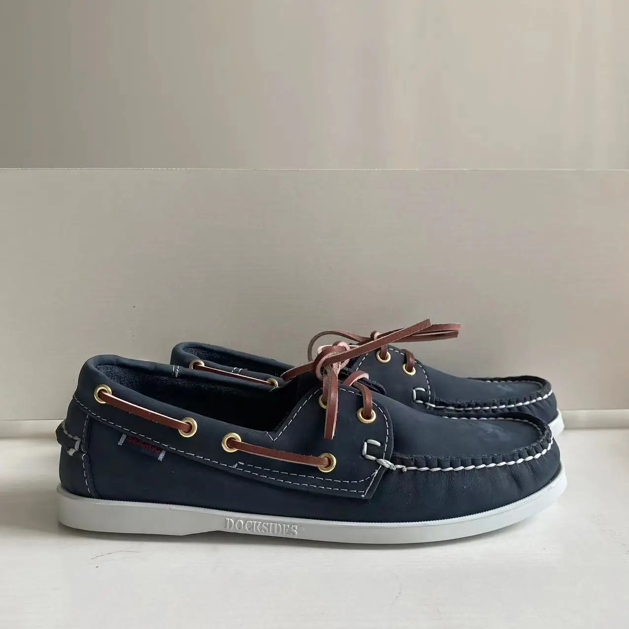 

Men Authentic Sebago Docksides Shoes - Premium Leather Moc Toe Lace Up Boat Shoes XB02