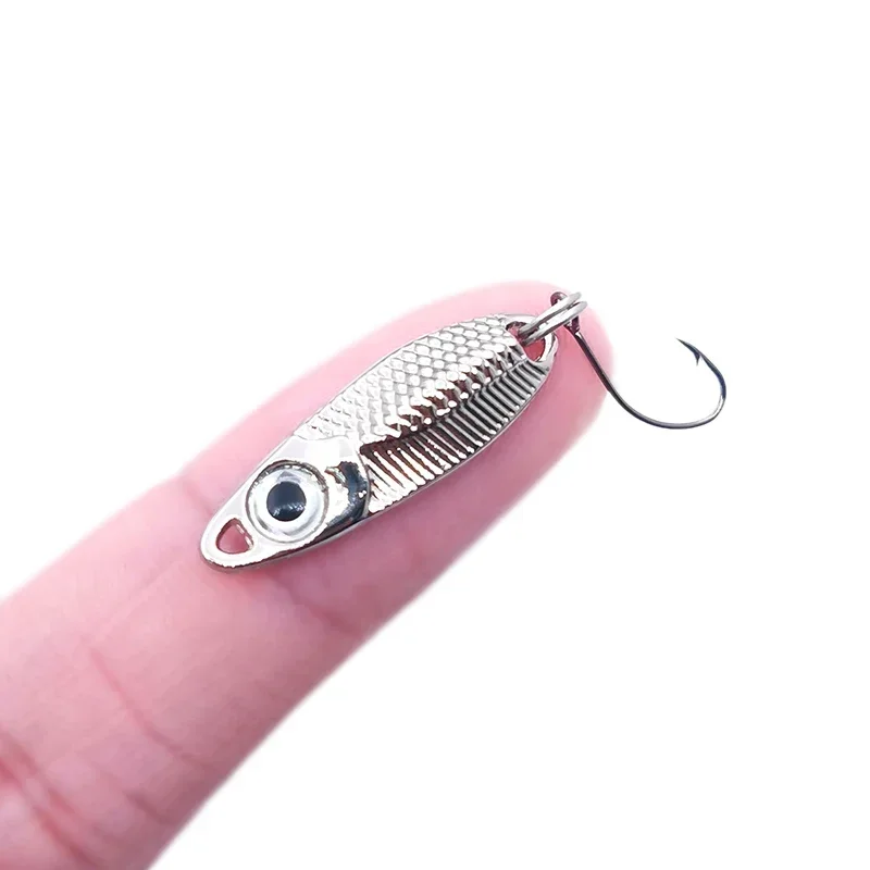 New 1pcs Lure Spoon Fishing Lures Pesca Wobblers Spinner Baits Shads Sequin Metal jigging For Carp Fishing Topwater Isca Bass