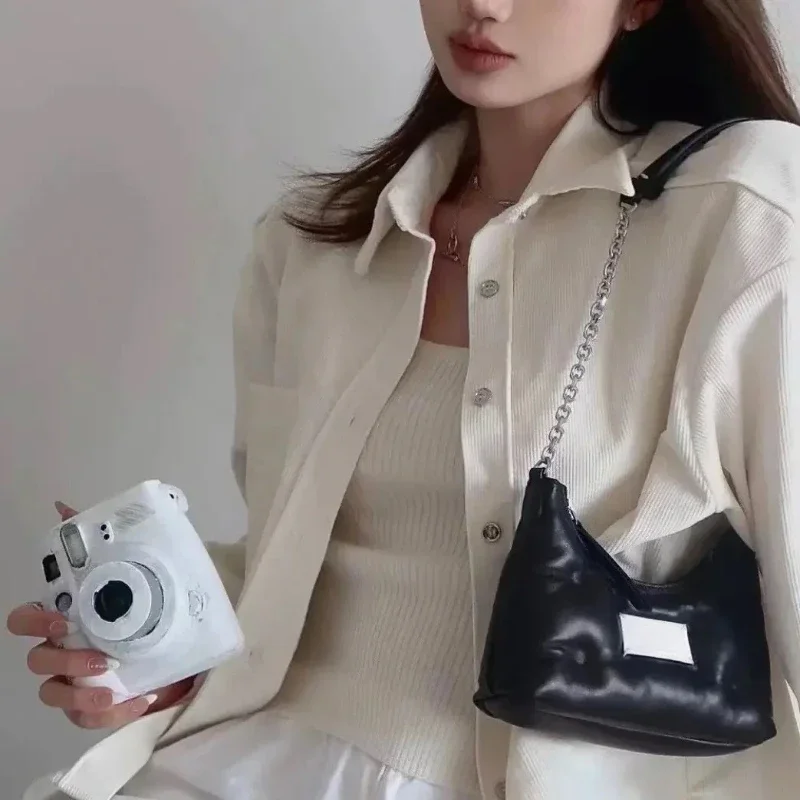 

Fashion Lady Solid Color Handbags High Quality Silver Small Underarm Bag Chain Strap Soft Leather Single Shoulder Bag for Woman