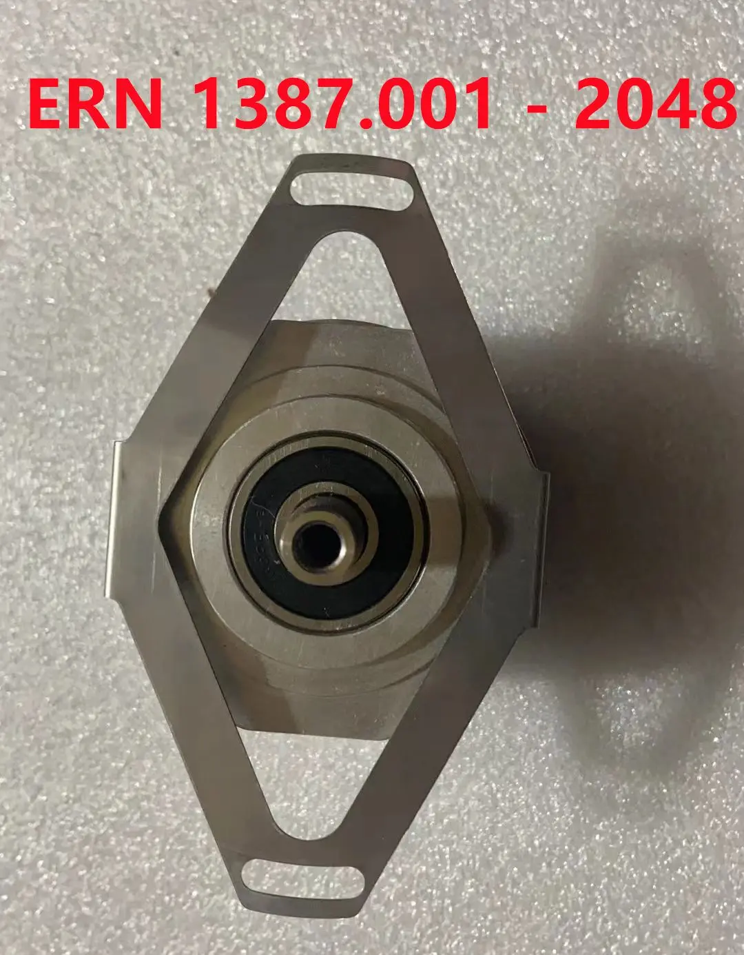 ERN1387.001-2048，Used Encoder  ERN 1387.001 - 2048 tested ok，in good condition