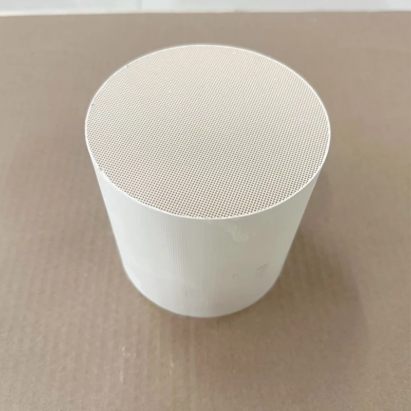 

Diameter 100mm High Quality EURO 5 Ceramic Catalytic Converter for Gas Cars Exhaust System Emission Control Auto Spare Part