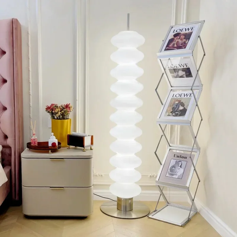 Nordic light luxury living room bedroom room Italian casa floor lamp decoration Internet celebrity Danish desk lamp