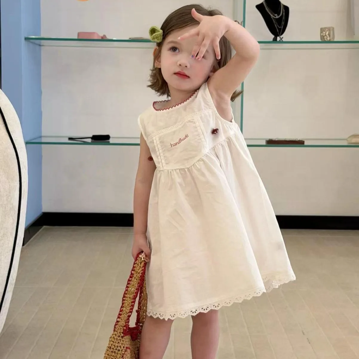 

2026 Summer New Style Girls' and Children's Korean Lace Solid Color Sleeveless Western-style Cotton Dress Thin