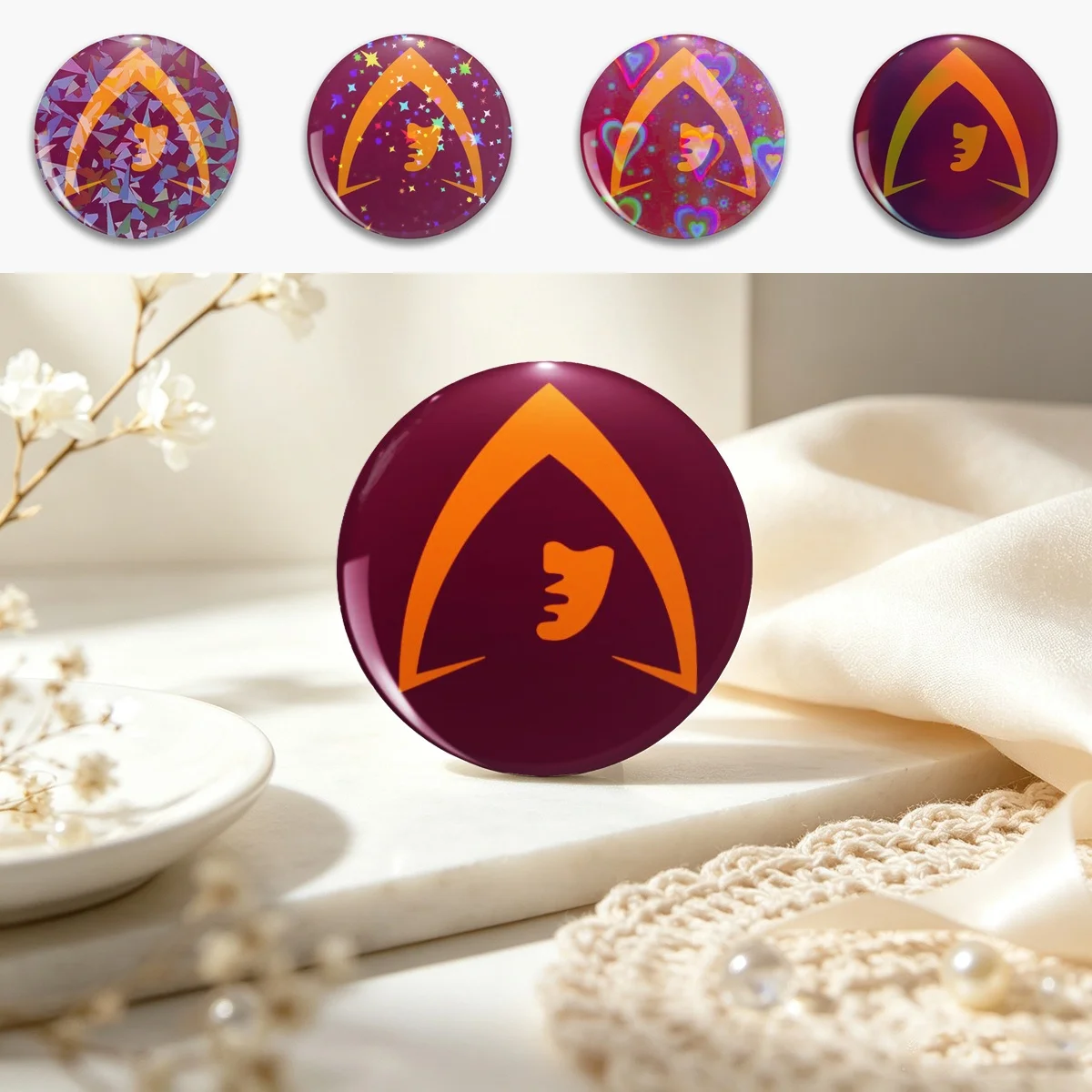 Traitors Pin Holographic Star Heart Pin Brooches Laminated Button Fashion Accessory