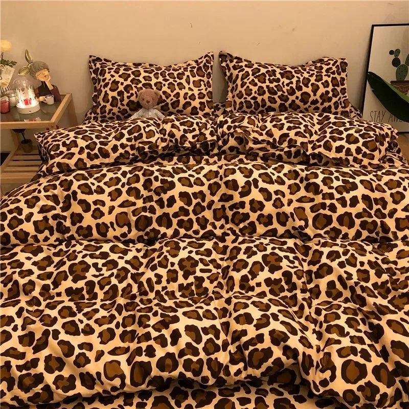 Imagem -02 - Conjuntos de Cama Padrão Leopardo Roupa de Cama Lençol Capa de Edredão Solteiro Duplo Rainha Rei Colcha Roupa de Cama Moda 2024