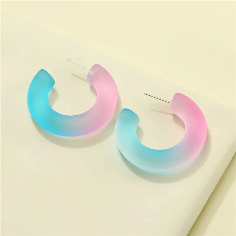 Sweet Candy Gradient Color Resin Earrings Jelly Colored Frosted C-shaped Geometric Stud Earrings Women Summer Party Jewelry