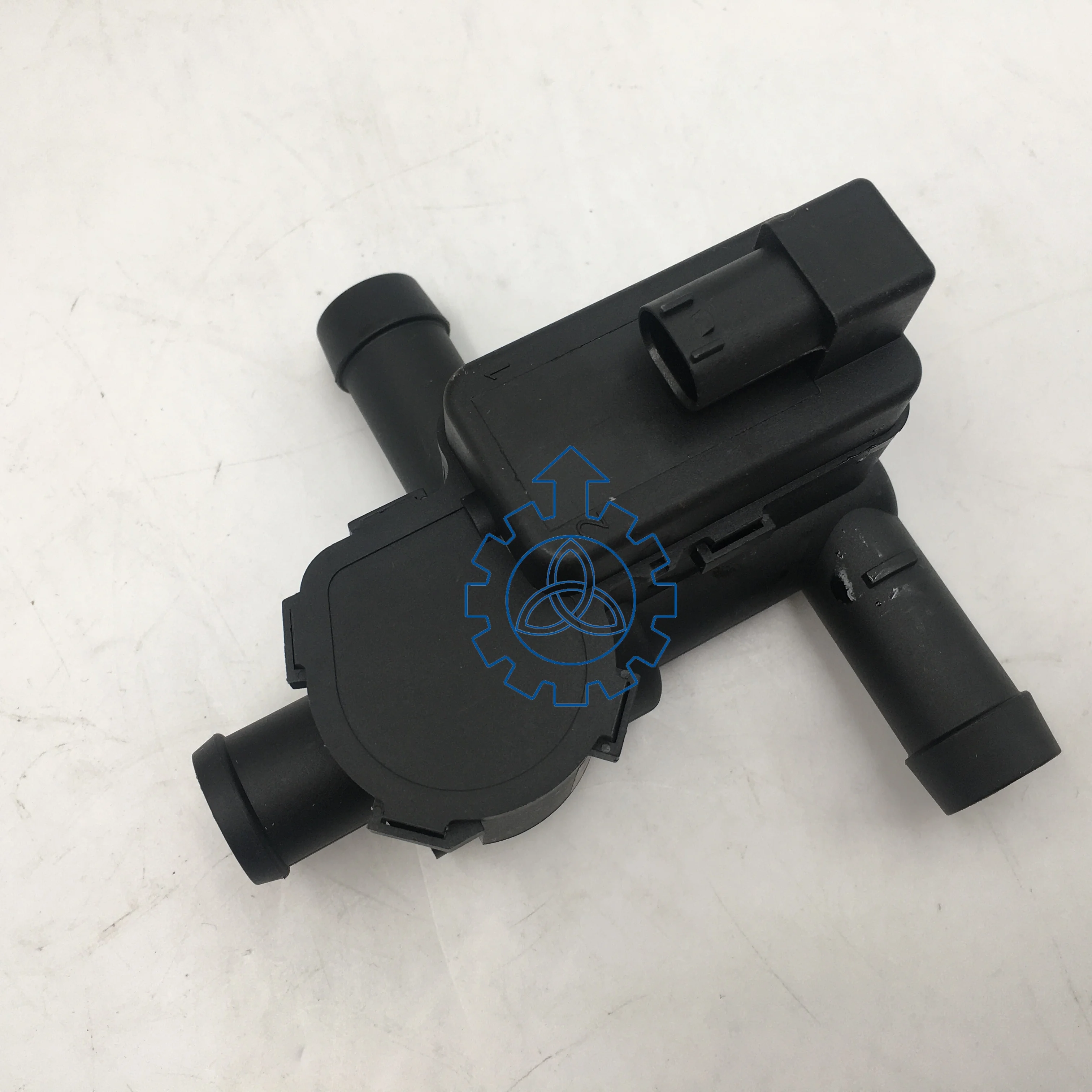 

Suitable for Mercedes-Benz Actros mp5 trucks Valve Heating Water A9608300784 A9608325693 A9608303163