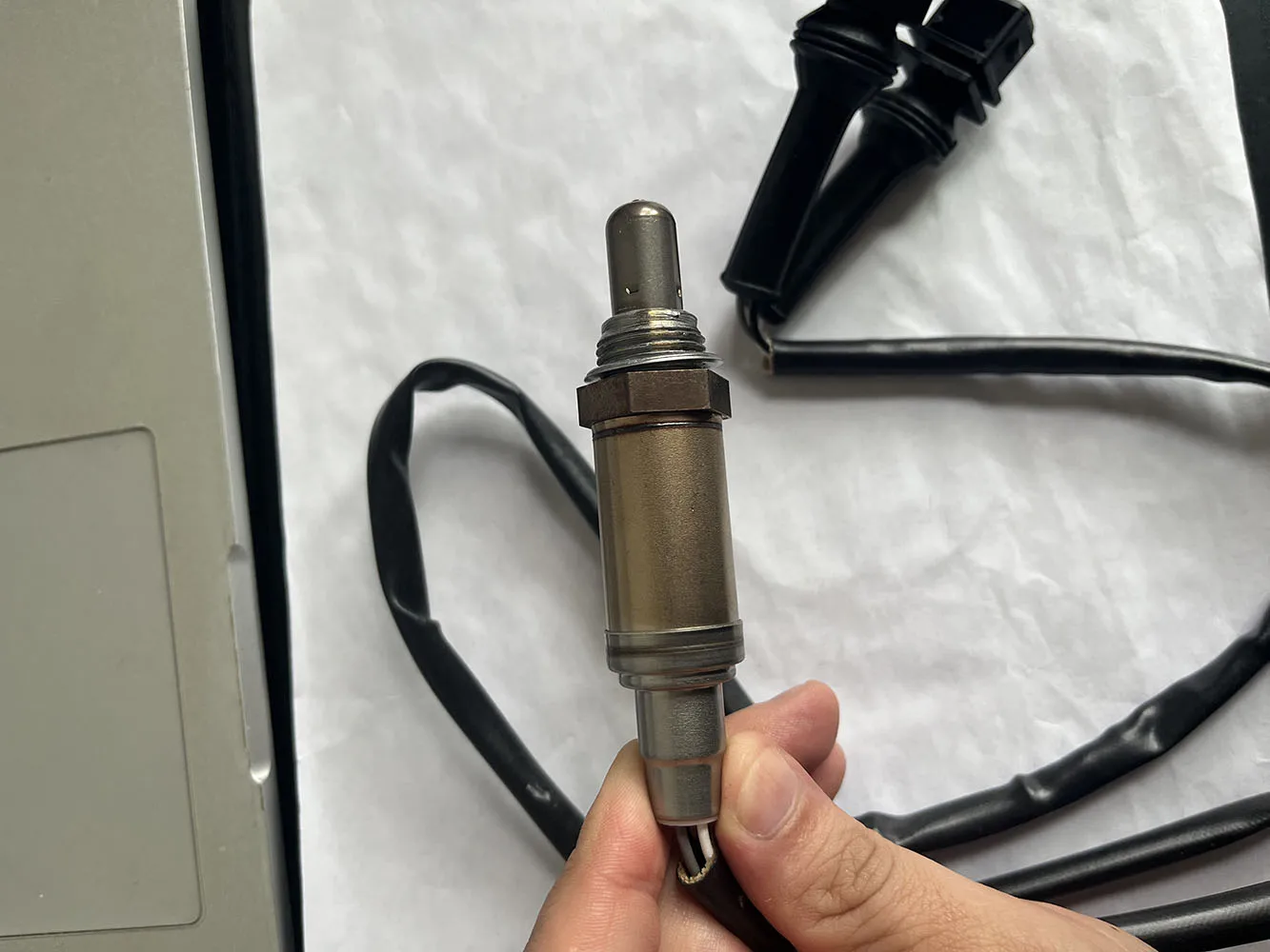1Pcs Oxgen Sensor Lambda Sensor For Alfa-Romeo,Fiat,Lancia,4 wire,900mm OE No.:0258003222 6