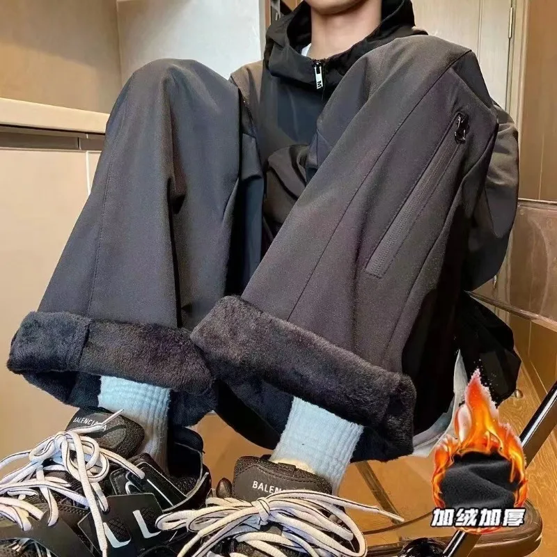 

Men's Fleece Pants Thick Waterproof Black Cargo Outwear Straight Casual Windproof Pants Outdoor Classic Zipper Pocket Trousers
