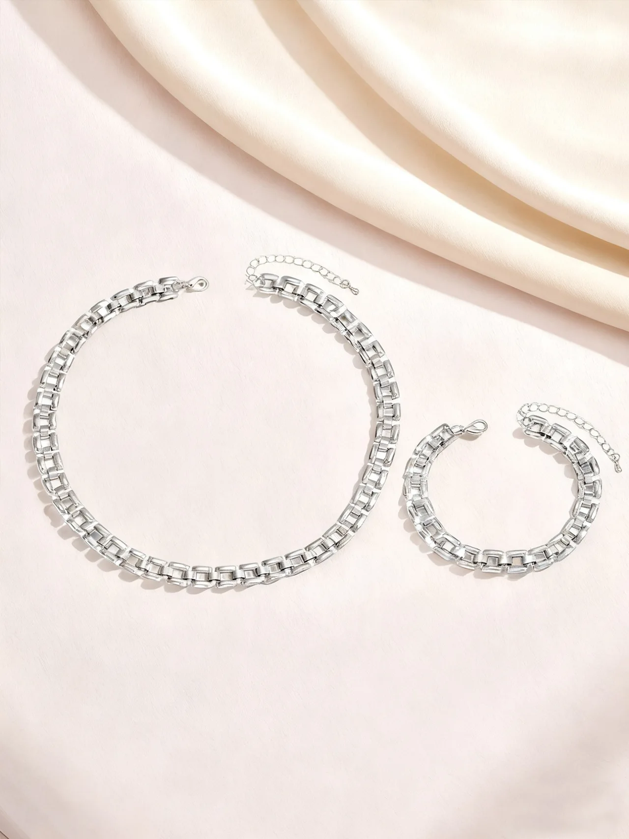 Women's Exquisite Strap Chain Necklace Bracelet Set