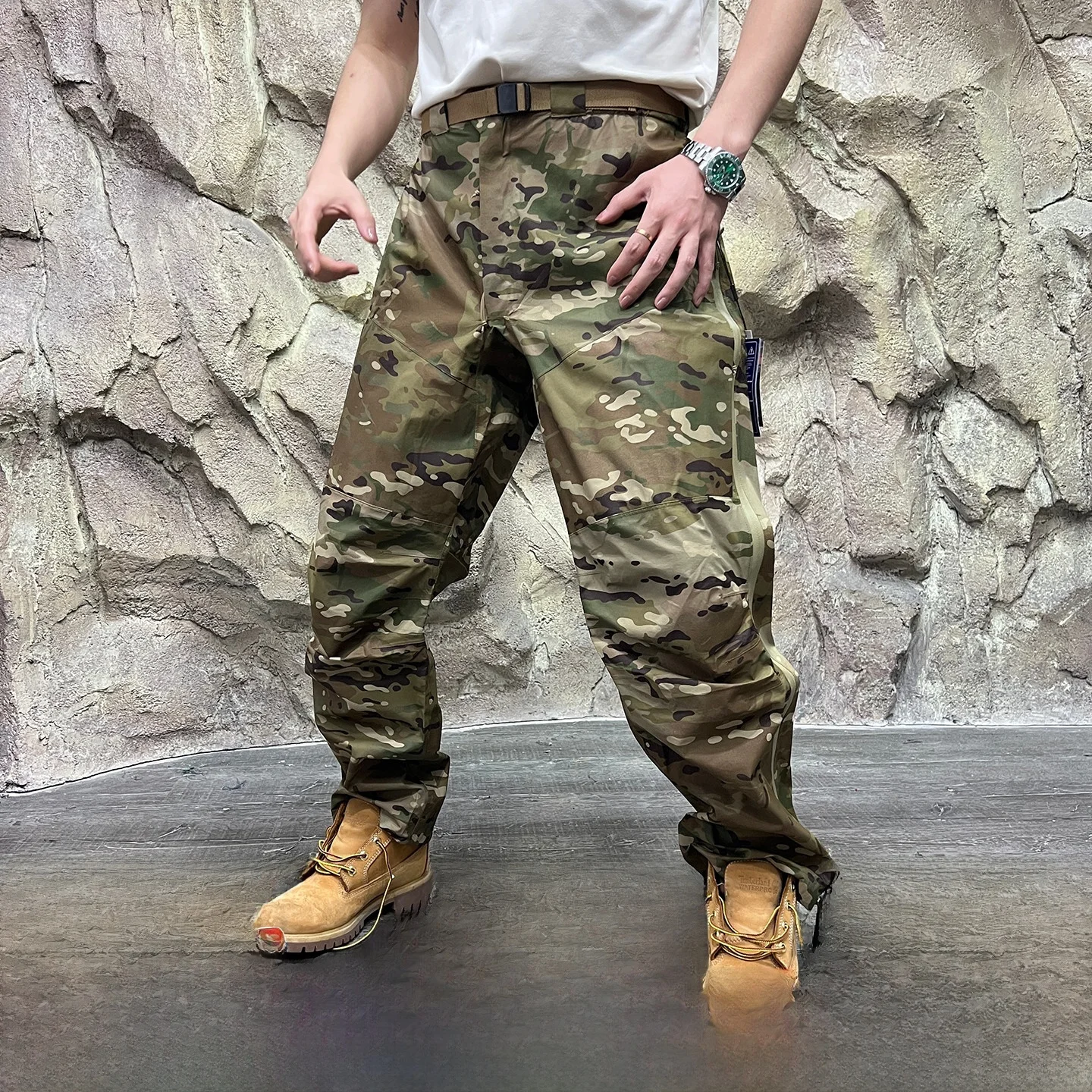 

High-End Hardell Ski Pants Men's Climbing Mountain Hiking Waterproof Rain Climbing Pants Straight Leg Nylon Fabric