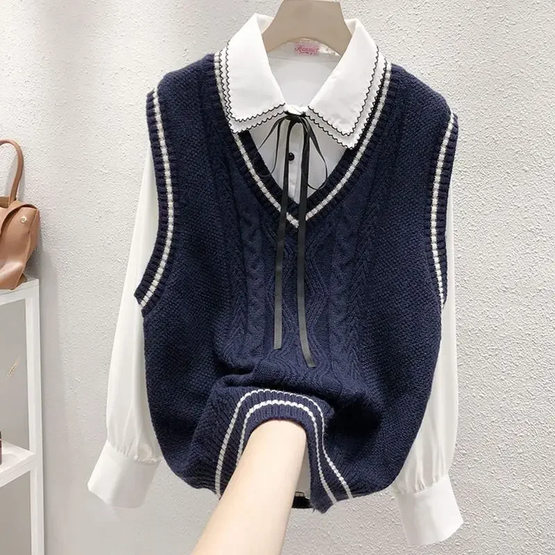 British Academy Style Knitted Vest Women's Autumn and Winter New Loose V-neck Layered Western Sweater Vest Horse Clip