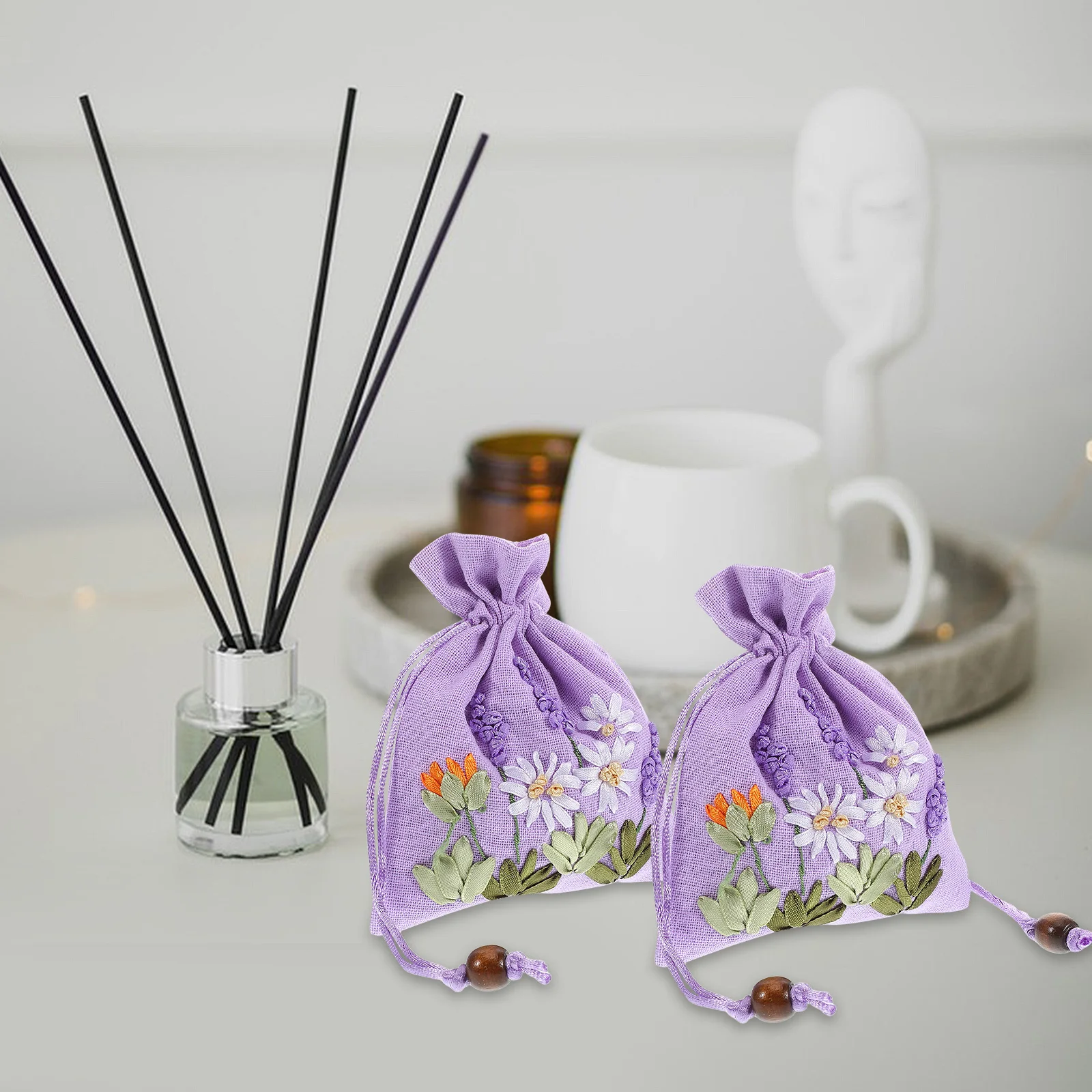 

4pcs Lavender Packaging Bag Elegant Embroidery Drawstring Pouches Jewelry Storage Present Sachet Linen Brocade Wedding