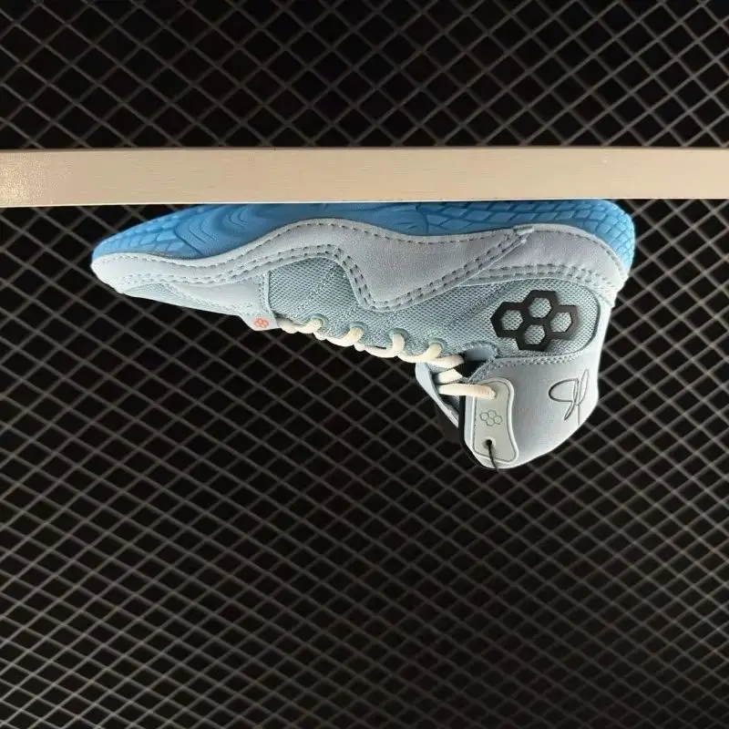 

Luxury Brand Big Boy Wrestling Shoes Designer Boxing Shoes for Unisex Wearable Fighting Shoe Indoor Sports Shoes Men Women