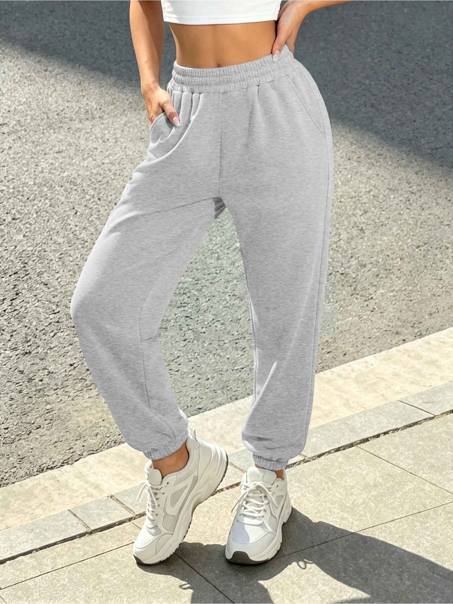 Women Relaxed Solid Jogger Sweatpants Elastic Waistband Side Pockets Lightweight Casual Streetwear Pants