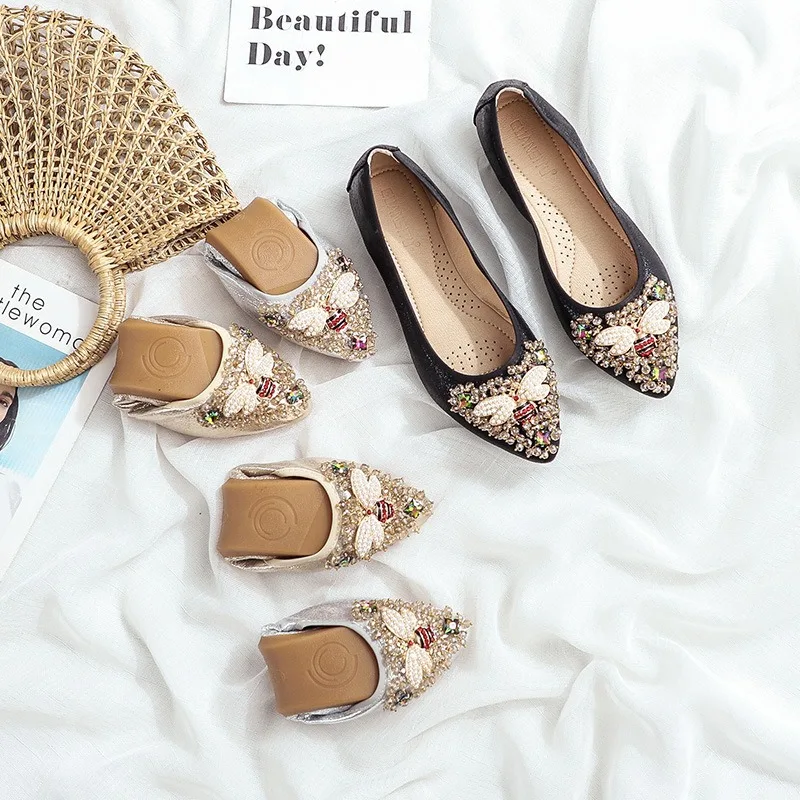 2026 Fashion Women Leather Casual Shoes Woman Flats Slip on Shoes for Women Barefoot Shoes Crystal Loafers Women Harajuku Zapato