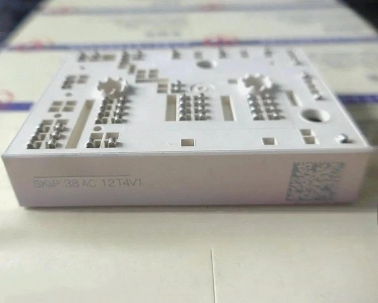 

Совершенно новый SKIIP37AC12T4V1 SKIIP38AC12T4V1 SKIIP39AC12T4V1 SKIIP37AC126V2 SKIIP38AC126V2 Быстрая доставка