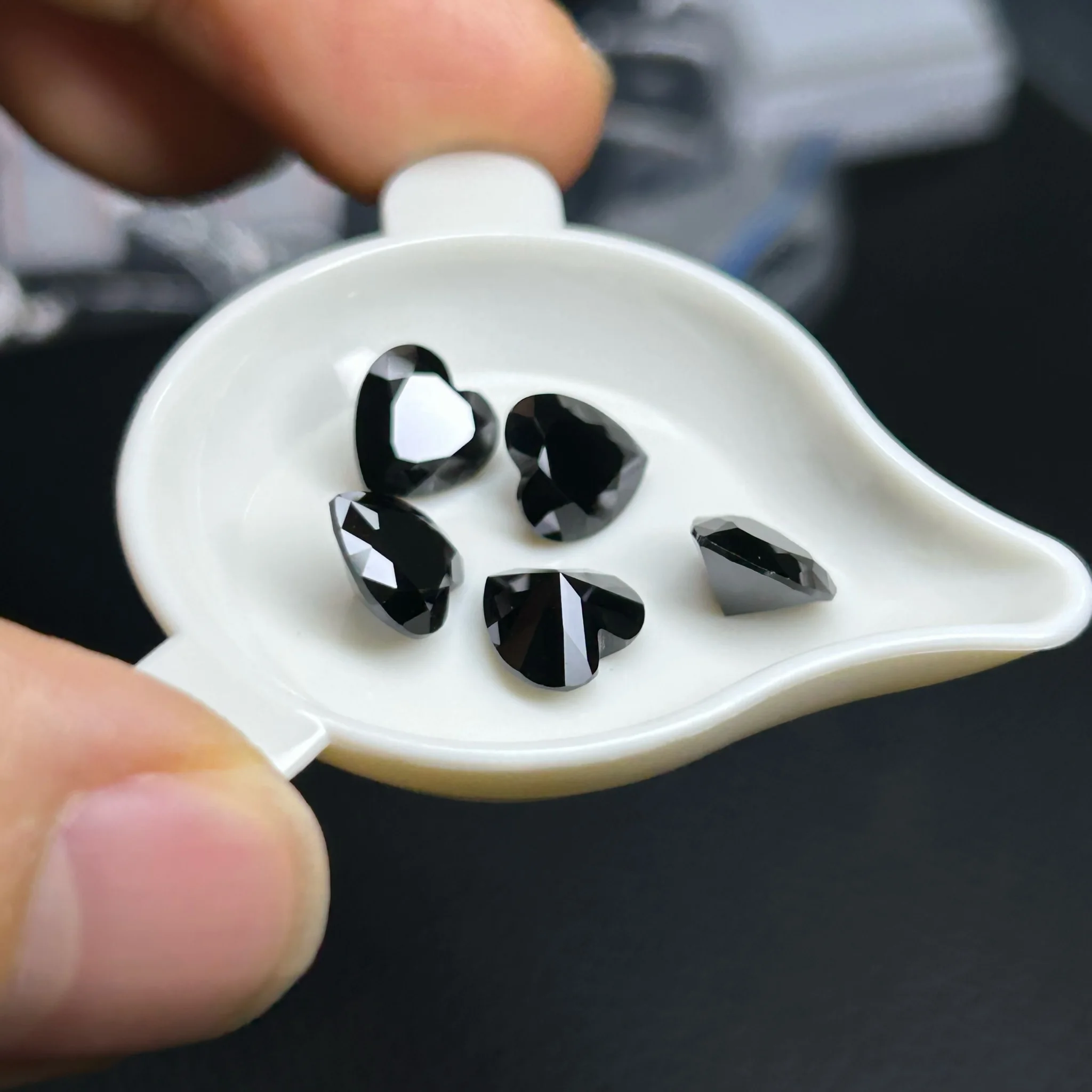 

Heart Cut Black Spinel Natural Spinel Loose Gemstones For Jewelry Making