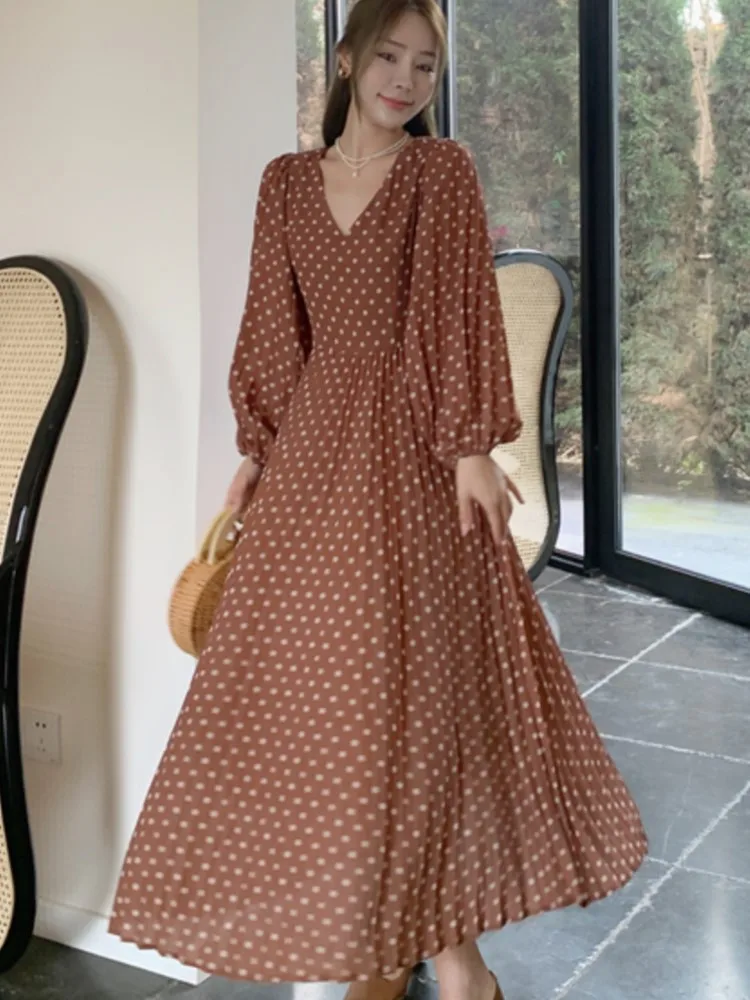 

Woman Vintage Polka Dot Long Dresses Elegant V-Neck Slim Lantern Sleeve Dress Holiday Prom Evening Female Clothing Outfits New