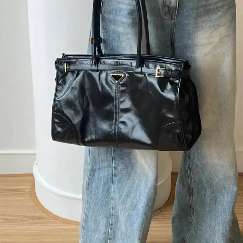 Bloom Vintage Large Capacity Tote Bag Women Retro High Street Pu Leather Black Handbag Female Versatile Y2k Bags Aesthetic