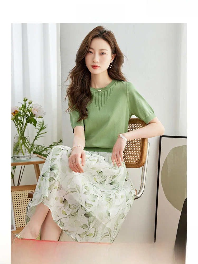 

Green Knitted Short Sleeve T-Shirt Set Women's Summer Fashion Two-Piece Suit Elegant Style 25-35 Years Old Suitable