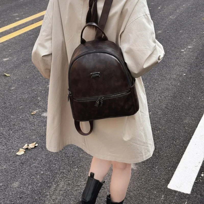 

Female Casual Tote Bag Relaxed Design For Library Visits And Study Sessions Comfortable