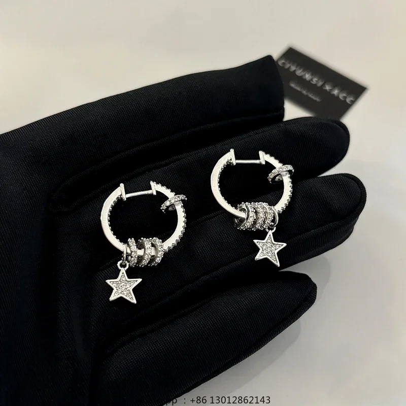 

S925 sterling silver earrings come and run