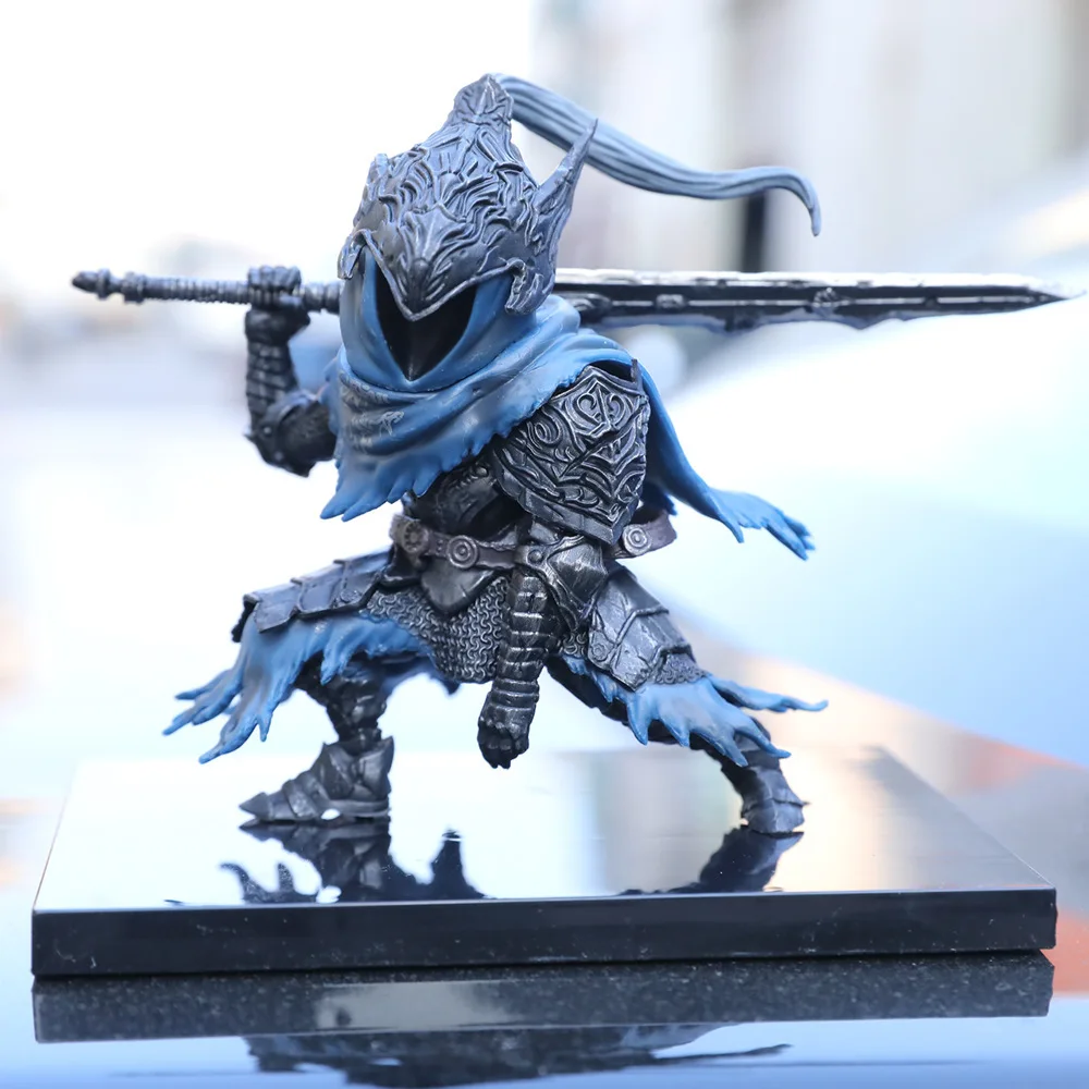

Аниме-фигурка Арториаса из Dark Souls, игровая атрибутика, коллекционные игрушки для детей, модели кукол, украшения для рабочего стола, подарки на день рождения