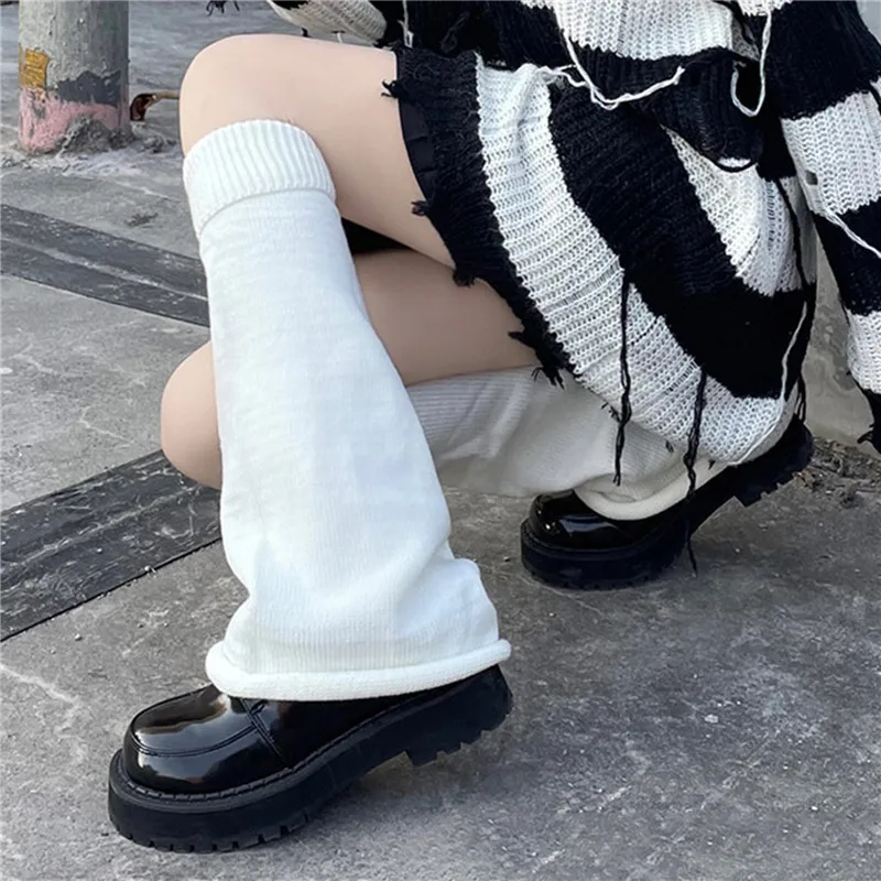 Neue japanische Lolita süßes Mädchen Bein wärmer Strick Socken Wolle Ball gestrickt Fuß abdeckung Cosplay Frauen Herbst Winter Haufen Haufen Socken