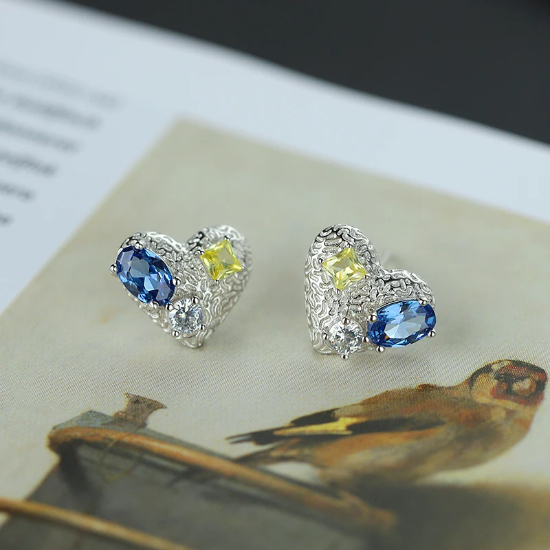 Creative and Authentic S925 Silver Hip-hop Cool Heart-shaped Colorful Diamond Earrings Women\'s Jewelry Niche Design