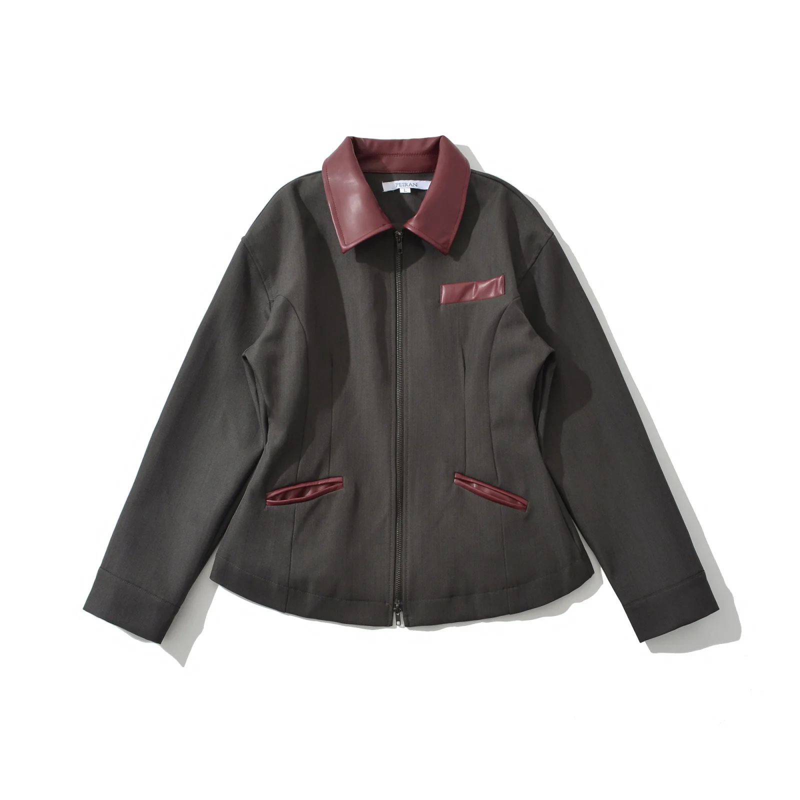 ملابس نسائية صيفية جديدة بمزاج عتيق بسيطة وعصرية بقصة ضيقة من الجلد الصناعي المرقعة وطية صدر السترة بأكمام طويلة