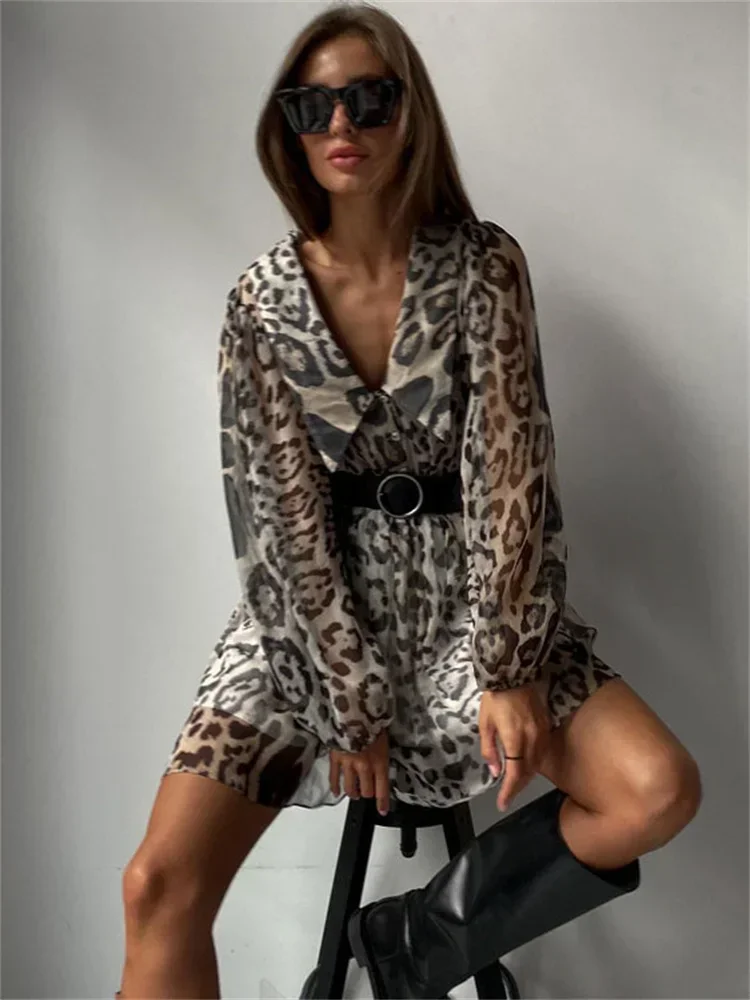 Mini vestido transparente estampado com decote em v para mulheres moda em camadas manga comprida casual vestido de rua alta verão vestido de chiffon