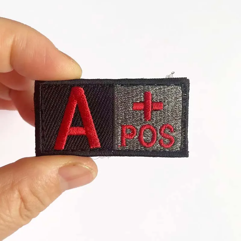 2 Stück Blutgruppen-Aufnäher A B O AB NEG POS, Klettverschluss, Kleidungsapplikation, Stickerei, Taktisches Emblem, Militäraufkleber für Mantel/Rucksack – Detail 4