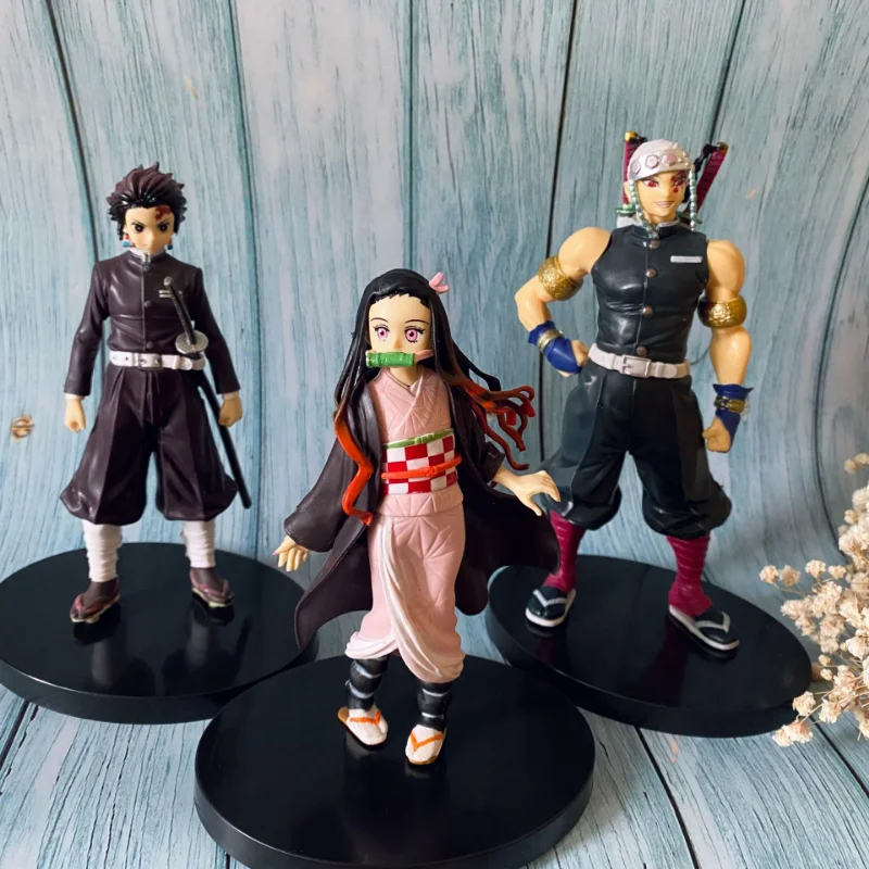 Figuras de acción de Demon Slayer de Anime Kimetsu No Yaiba Shinobu Nezuko, muñecos de PVC, modelo de colección, adornos, juguetes derivados de Japón