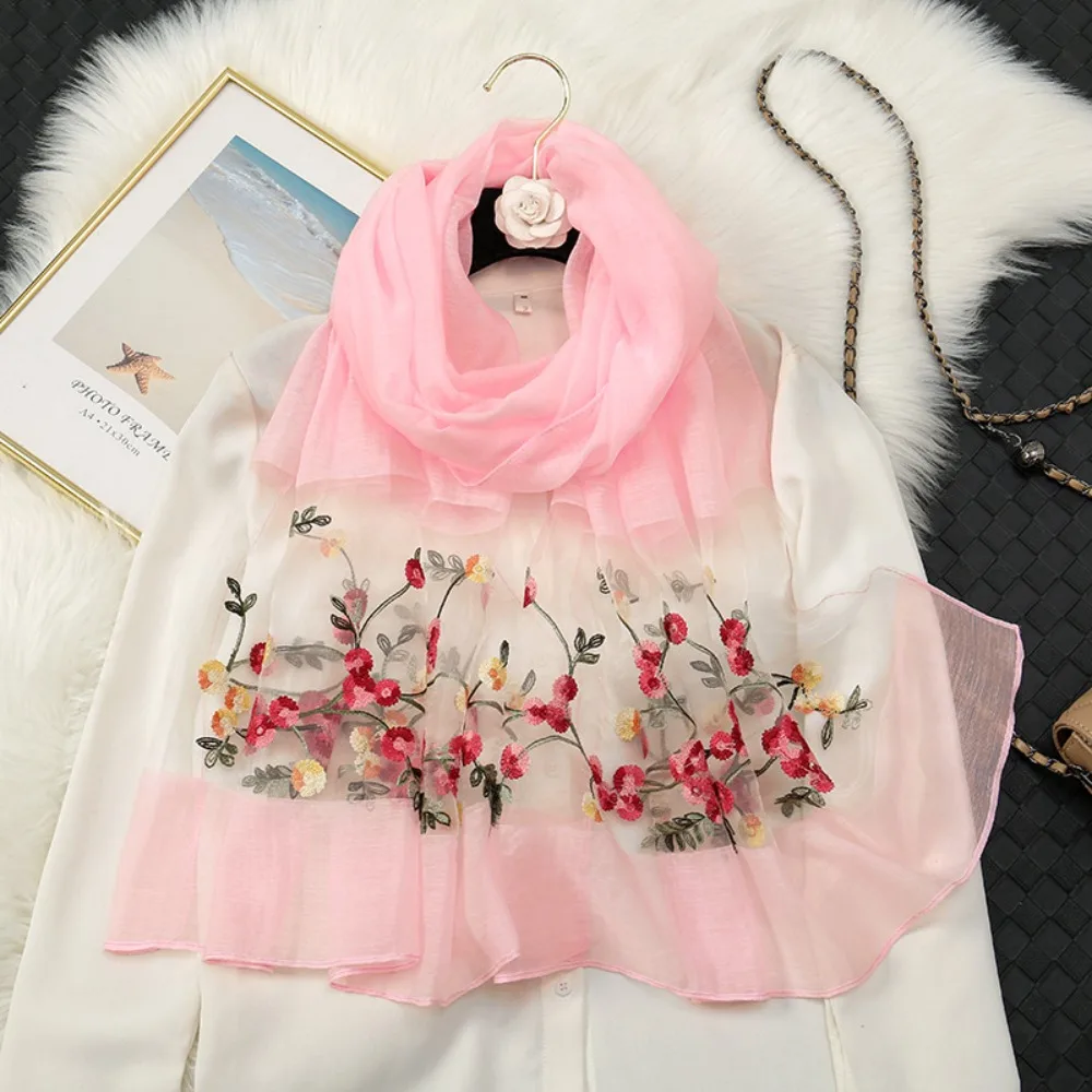 

Sweet Embroidery Foulard Pashmina Bandana Small Daisy Flower Silk Scarf Shawls Chinese Style Sunscreen Neckerchief Mothers' Gift