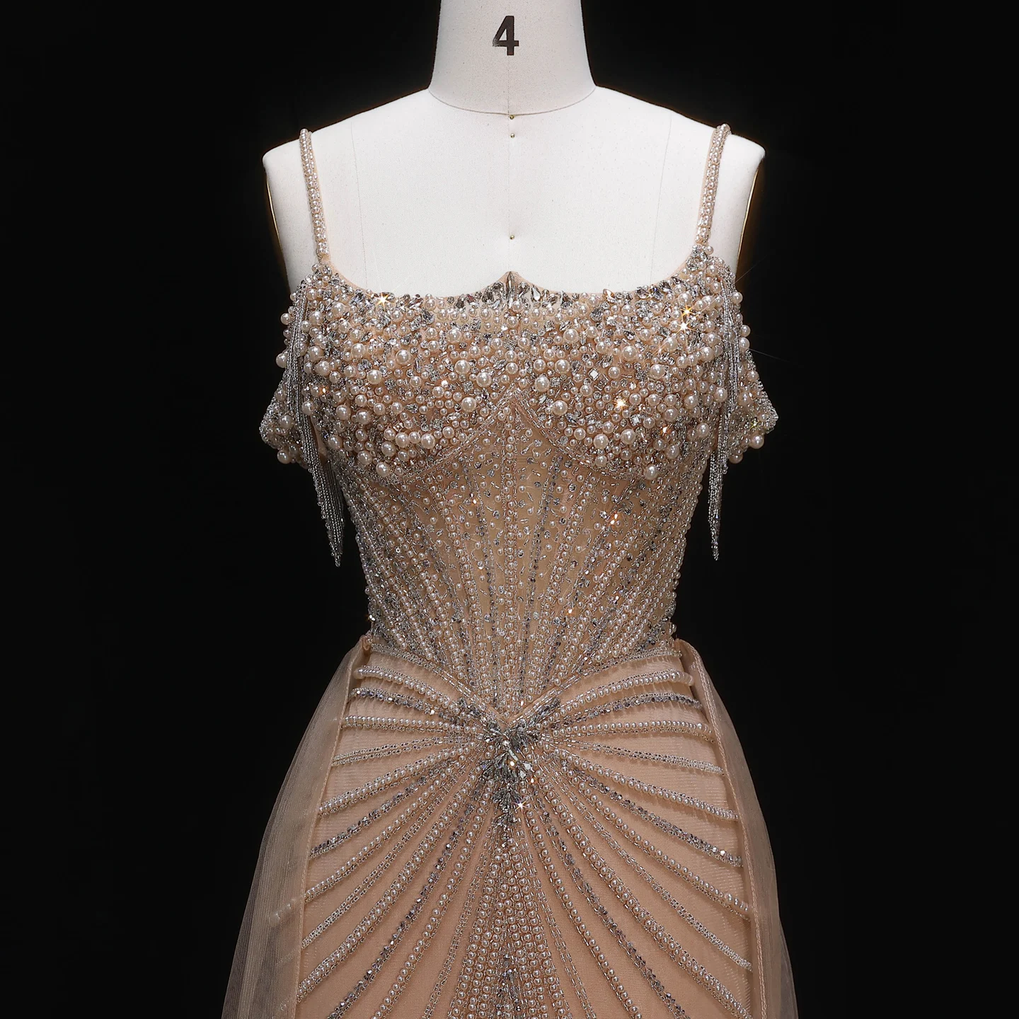 Sharon Said Luxuriöses Perlenbesetztes Meerjungfrauen-Abendkleid mit Off-Shoulder-Design, Quasten-Überrock, Arabisches Damen-Abendkleid SS121, Maßanfertigung – Detail 13