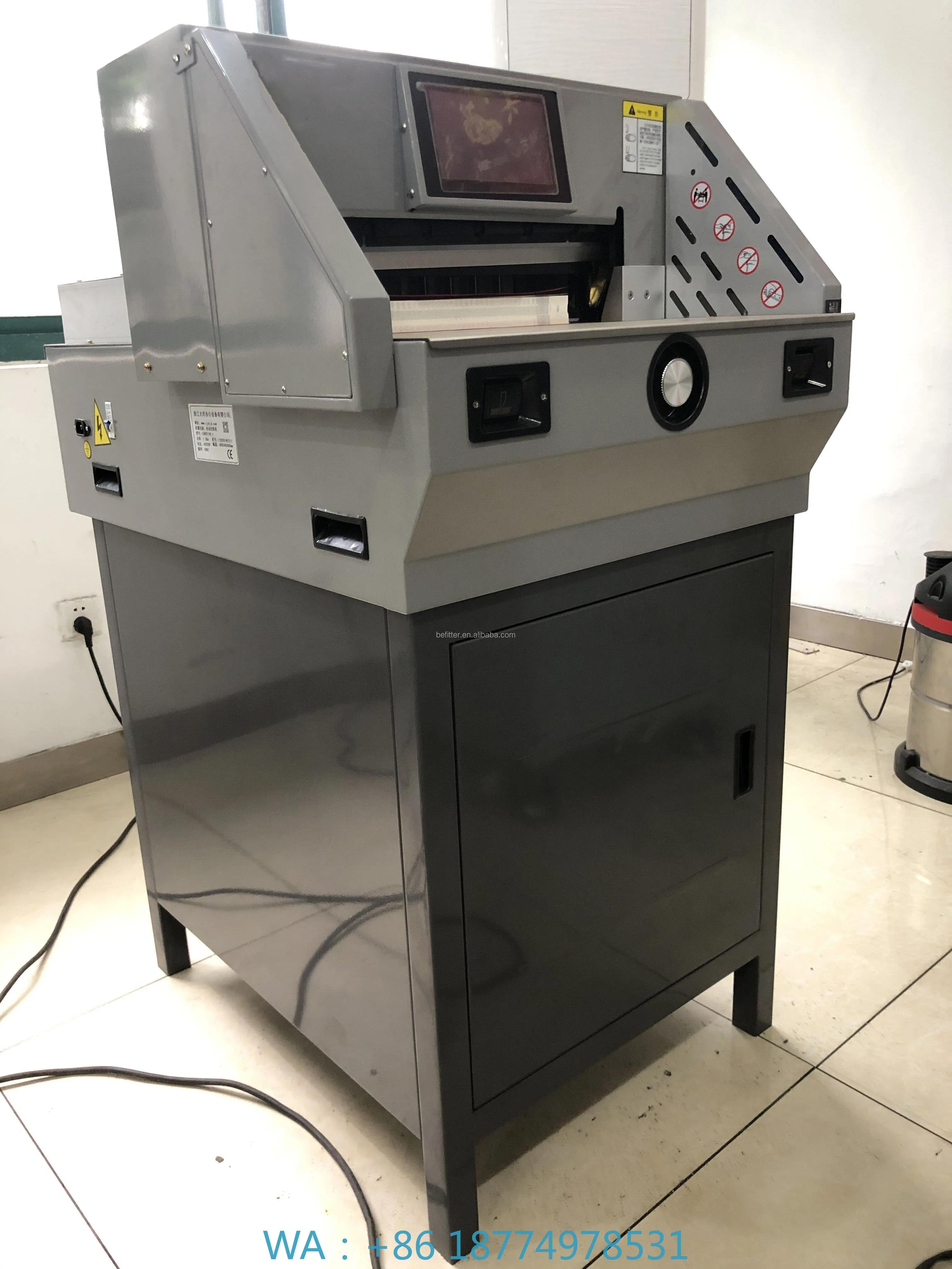 Program Control Automatic Paper Cutting MachineHigh Precision 490mm A2 Size