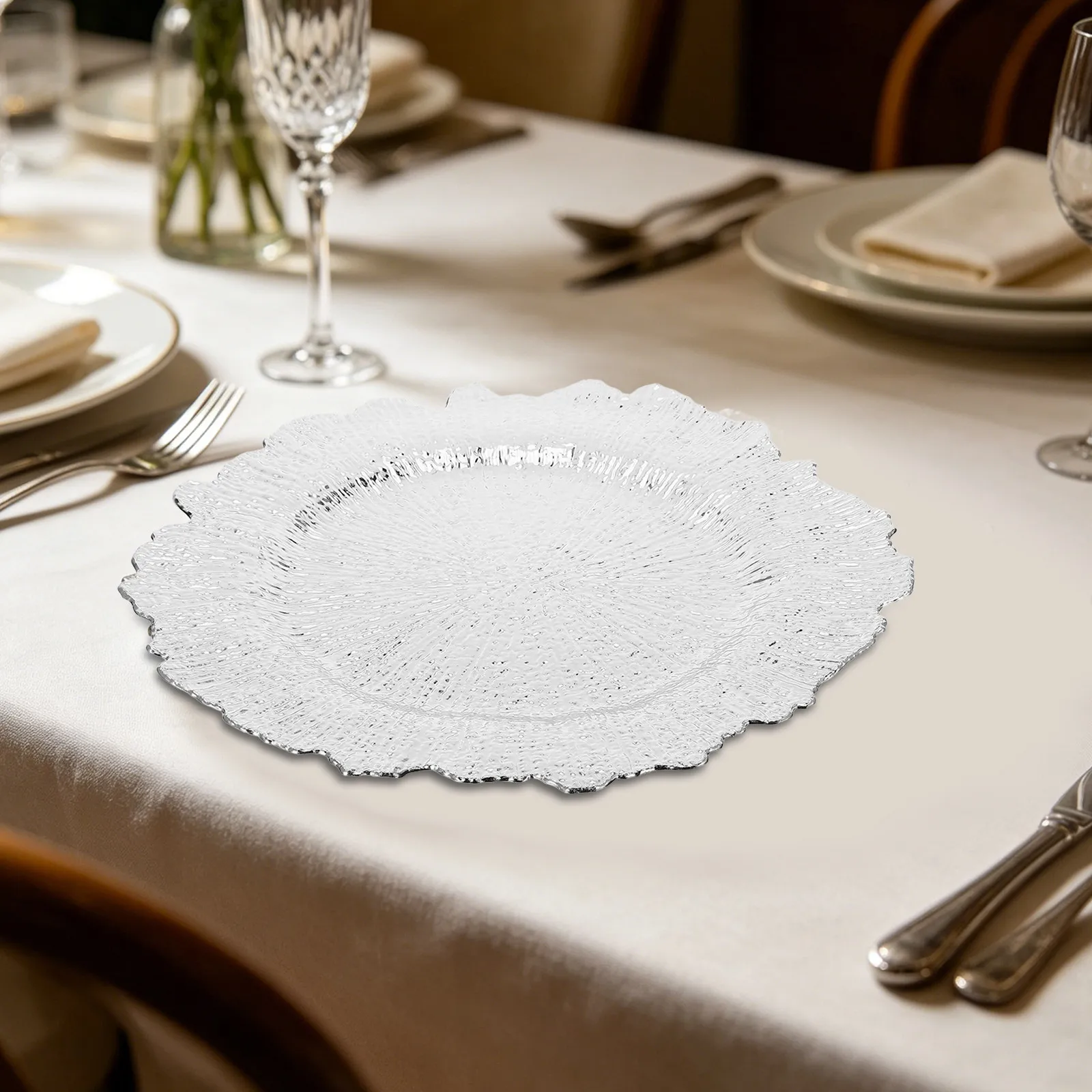 6Pcs Reef Plastic Charger Plates Silver Scalloped Rim Unbreakable Serving Plates Wedding Reception Dinner Party Tableware 13