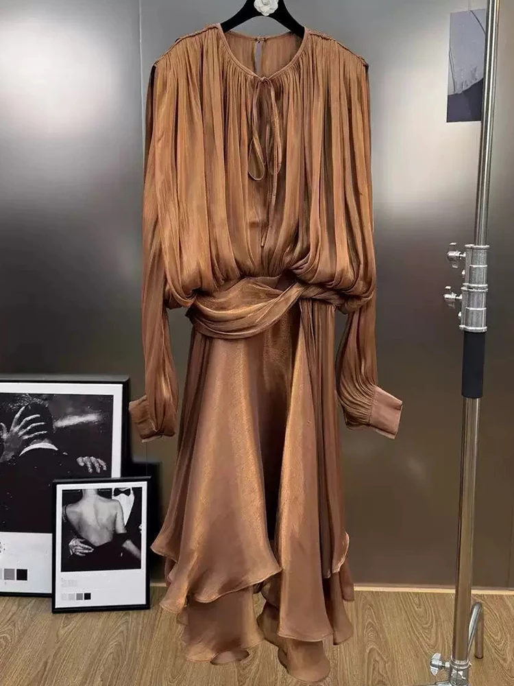 Robe rétro couleur unie, col rond, manches longues, taille, nouvelle couverture plissée, viande, ruban mince, grande balançoire, robe irrégulière, automne.