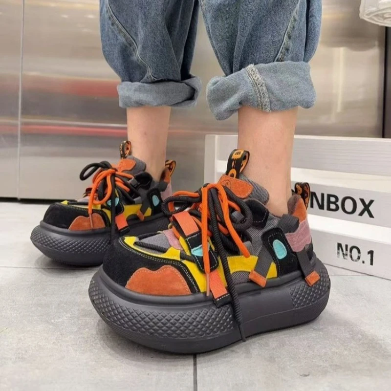 

Модные, универсальные, удобные, противоскользящие, дышащие, спортивные и повседневные женские одинарные туфли на толстой подошве с цветными блоками