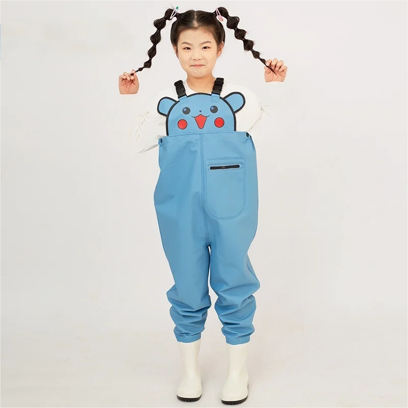 

Waterproof raincoat and pants for boys and girls playing in the sand and water suitable for catching fish